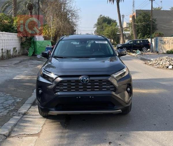 Toyota for sale in Iraq